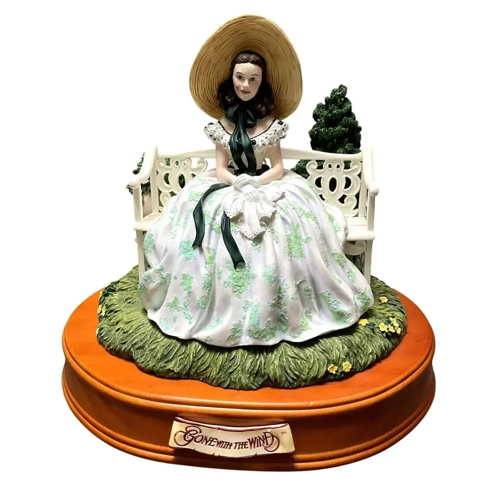 Gone with the Wind Scarlett on Bench! San Francisco Music Box! Plays Tara Song